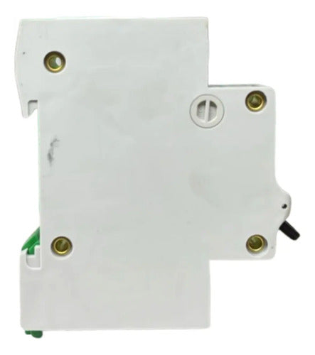 Kit Com 8: Disjuntor 1p 3ka Curva C Ez9f33116 Schneider