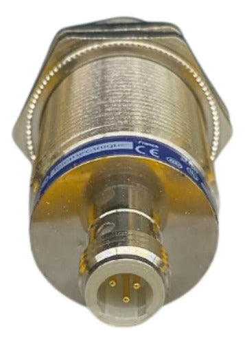 Sensor Indutivo 24-240 V M30 10mm Xs1m30ma250k Telemecanique