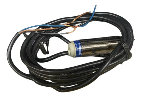 Sensor Indutivo D18 Sn=12mm Pnp Xs618b4pal2 Telemecanique