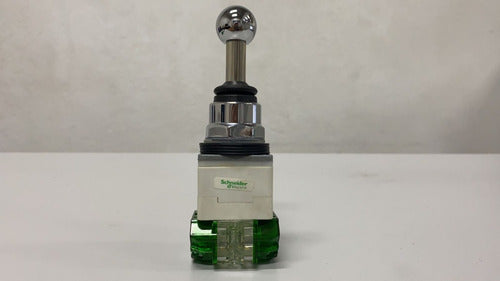 Manipulador 30mm Metalico 3 Pos. Com Ret Schneider 9001k71h7