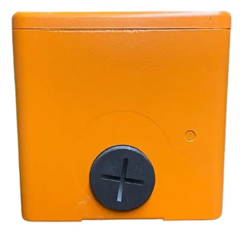 Botoeira Metalica Laranja 30mm 2 Furos Xapo2602 Schneider Laranja