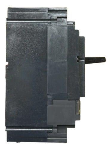 Disjuntor Tripolar 2t 32a Nsx100b-tm32d Lv429545 Schneider