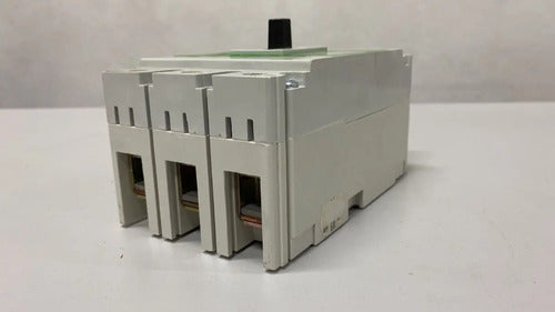 Disjuntor Tripolar 80a Fibr3080 Eaton