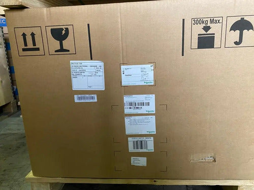 Disjuntor 3p Fixo 1000a Mvs10n Motor + Bobinas 24v Schneider