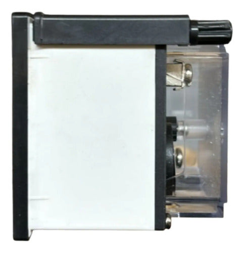 Amperímetro Fm72pc 250/500/5a Travamento Em 203a Ip54 Kron