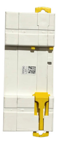 Disjuntor Diferencial Idpnh 1p+n 230v A9d37606 Schneider