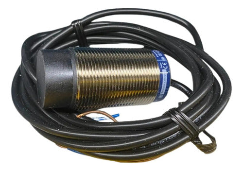 Sensor Indutivo M30 Sn15mm 2mts Xs2m30mb250 Telemecanique