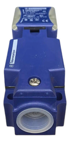 Sensor Indutivo 12/48vcc Npn Xs8c4a4ncg13 Telemecanique