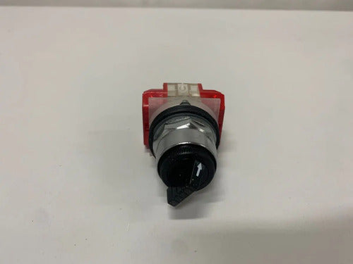 Comutador 30mm Manopla Curta 2nf 2posições 600v 9001ks11bh8