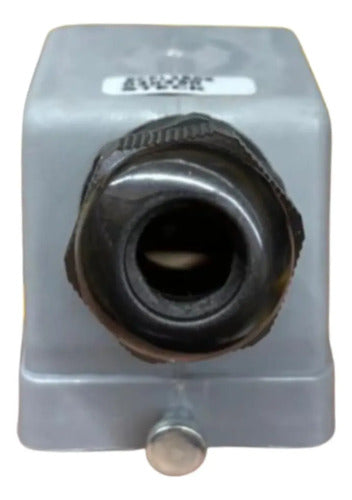 Kit Com 2 Peças: Plug Multipolar Carcaça 6p Scpl2r06 Steck