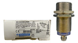 Sensor Indutivo 24-240 V M30 10mm Xs1m30ma250k Telemecanique