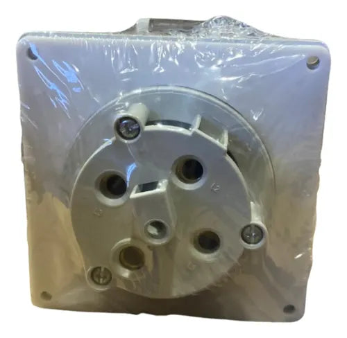 Tomada 3p+t 63a 600/690v 5h Pt Ip67 N4545 Steck  Preto