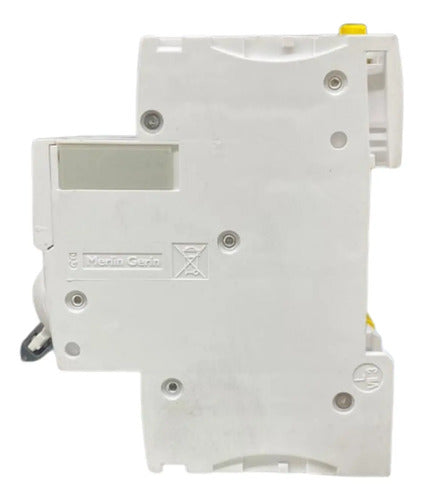 Disjuntor Acti9 Ic60n 1p+n 10a Curva C A9f74610 Schneider