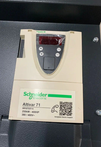 Inversor Atv71hc25n4 380/480v 444a Schneider 380/480v