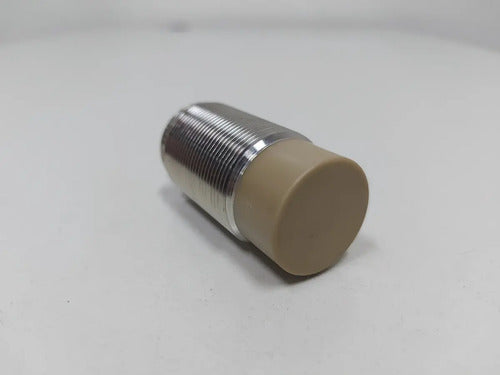 Sensor Iit002 Efector 100 Iik2022-arka/m/v4a/ls-104-ak Novo!