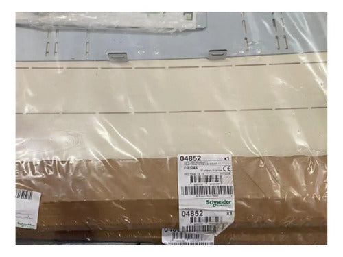 Protecao Barra Cabos Front Nt 06-16 Lvs04852 04852 Schneider