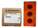 Botoeira De Plástico Absp3 C/ 3 Furos De 30mm Ace Schmersal Laranja