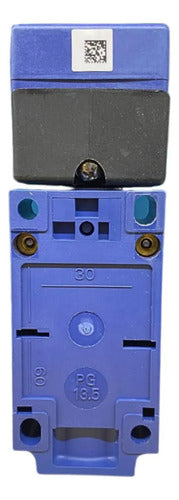 Sensor Indutivo 12...48 Vcc Pnp Xs8c4a1pcg13 Telemecanique